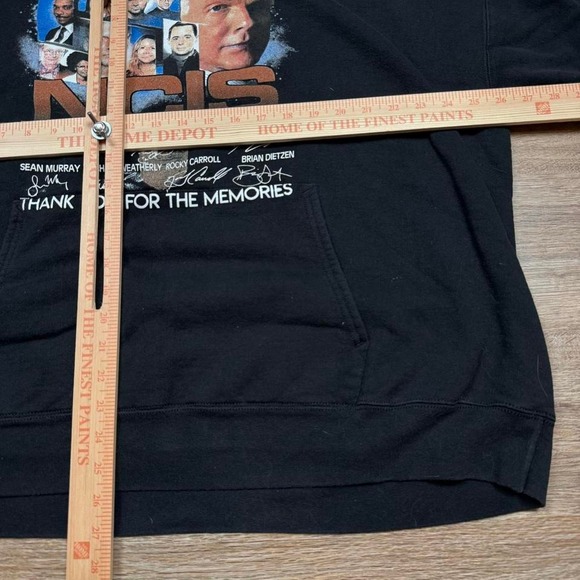 black NCIS 2003-2021 anniversary graphic hoodie - Picture 4 of 5